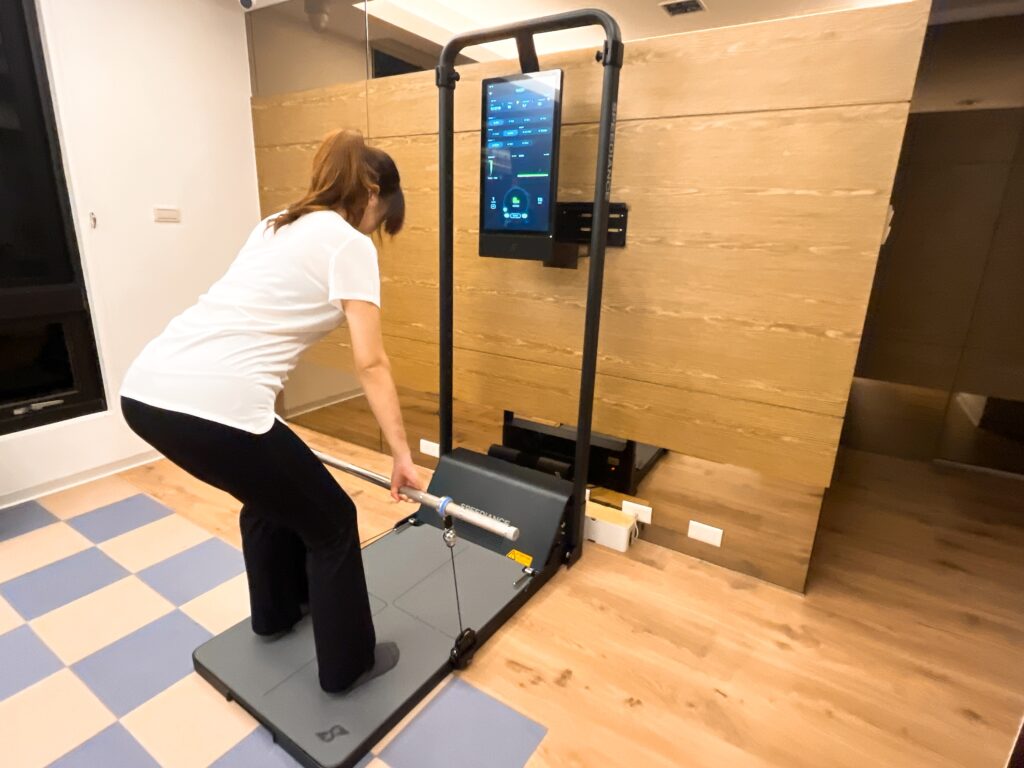 槓鈴羅馬尼亞硬舉